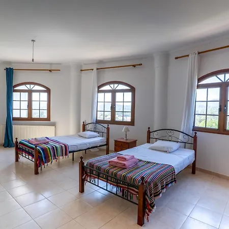 Aέναη Pyrga (Larnaca)