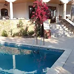 Aέναη Villa Pirgá