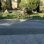 Aέναη Villa *