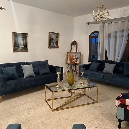 Villa Aenah A