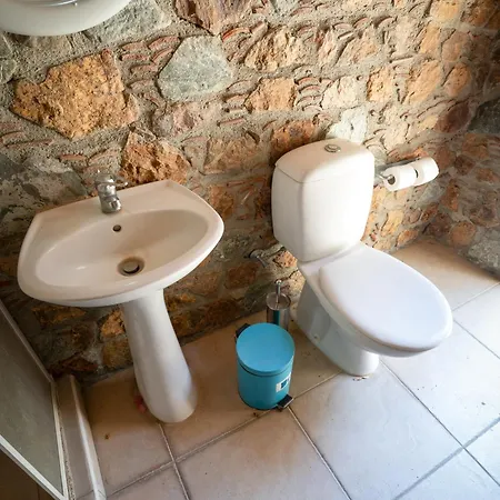 Aέναη