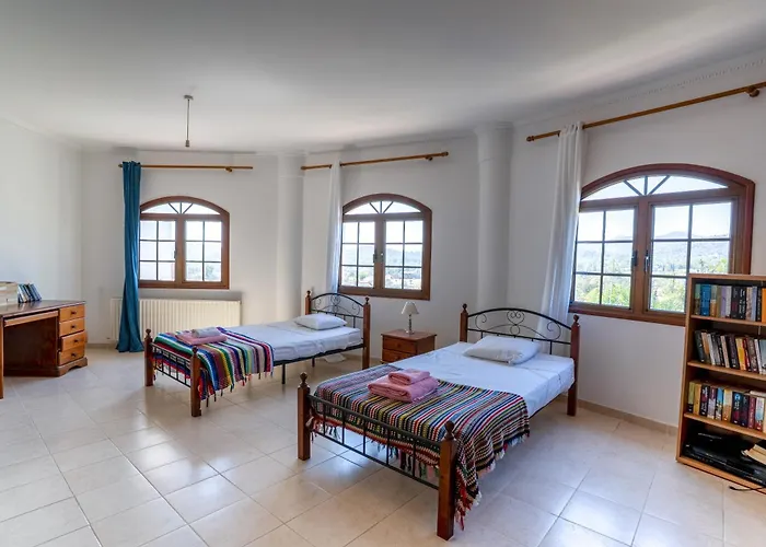 Aέναη Pyrga (Larnaca)